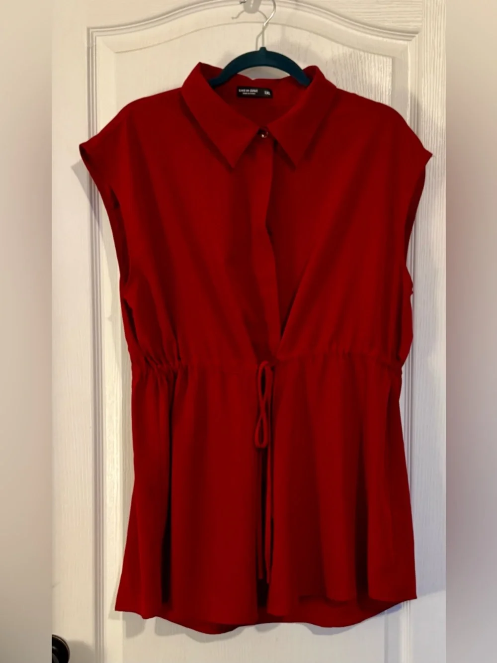 Classic Collared Drawstring Tunic Top - Red - Picture 3 of 7